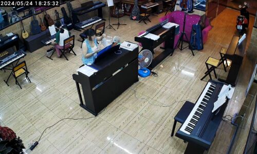 Lớp nhạc tại phường Vĩnh Phú, Tp Thuận An ngay gần ehome 4, gần chợ, gần ủy ban phường, ubnd phường, chung cư carina thuận tiện đi lại, mặt tiền đường đại lộ bình dương, quốc lộ 13